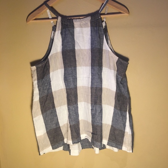 Large black, white, and tan sleeveless shirt - Picture 2 of 3